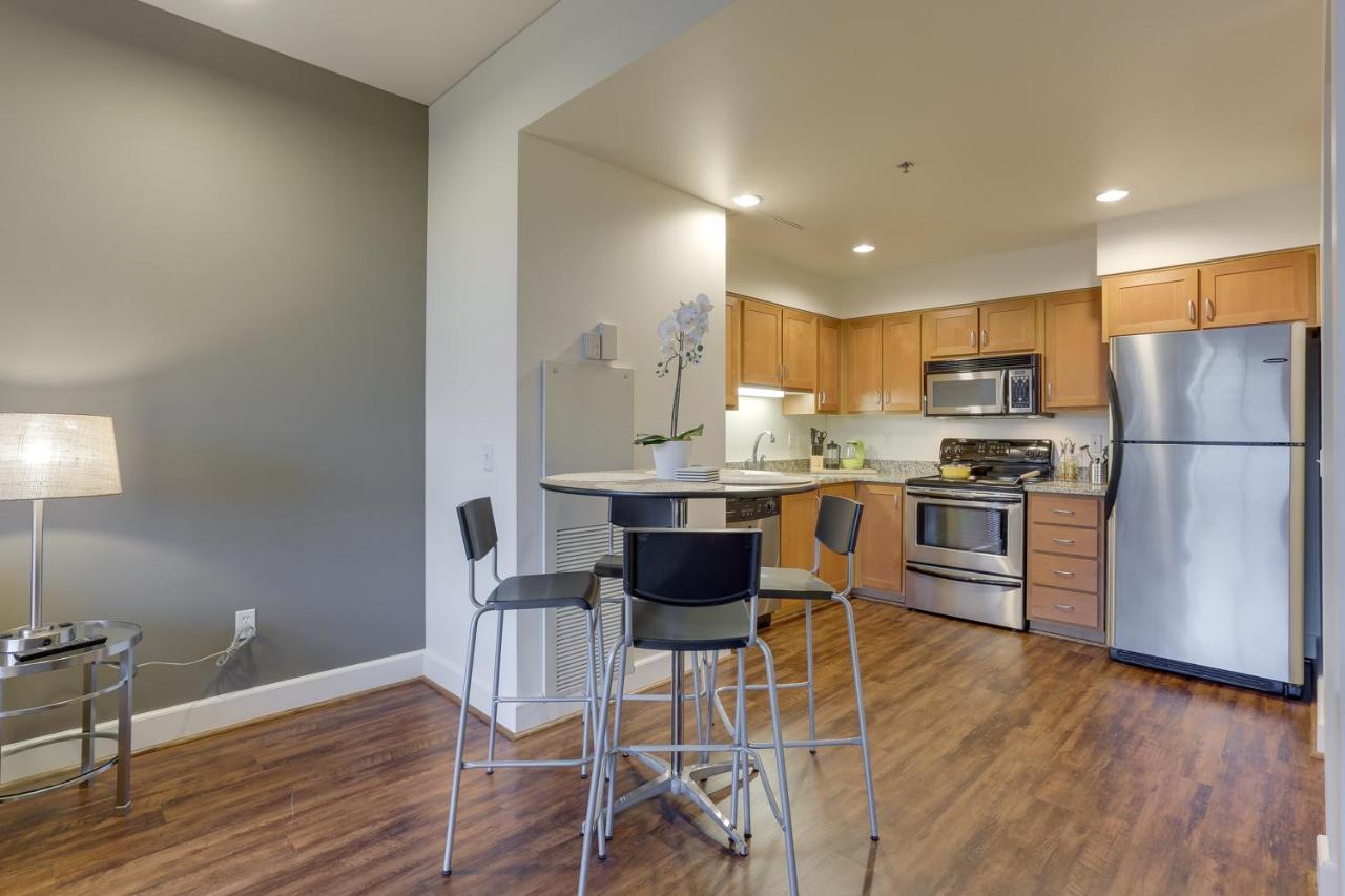 Renu At The Burlington Apartment Portland