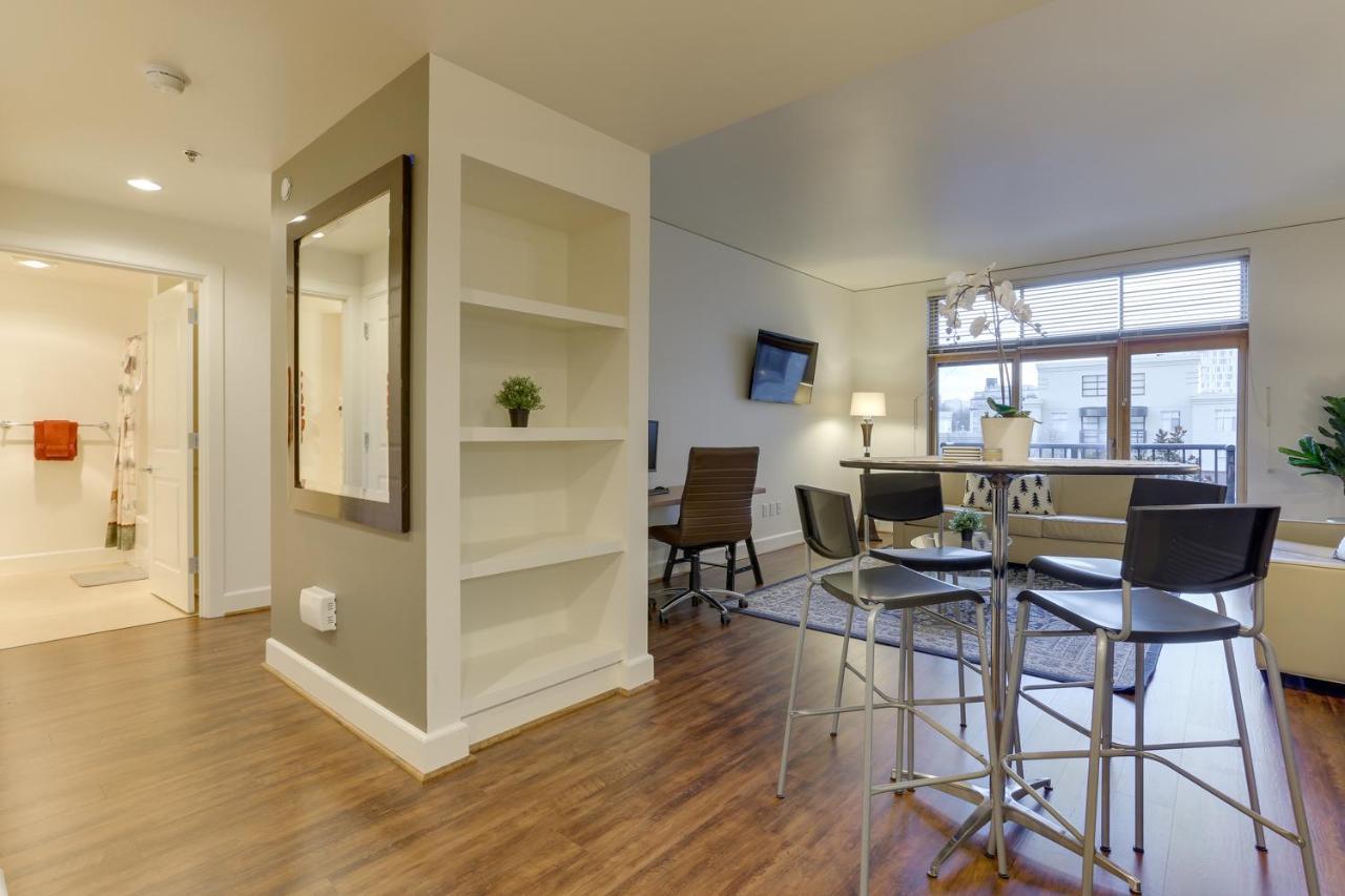 Apartment Renu At The Burlington *