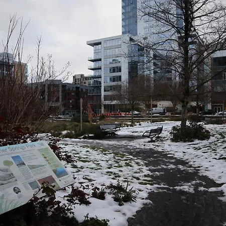 Renu Suites At The Burlington Portland Exterior foto